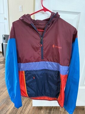 Cotopaxi Womens Colorblock Windbreaker Jacket - Burgundy & Blue